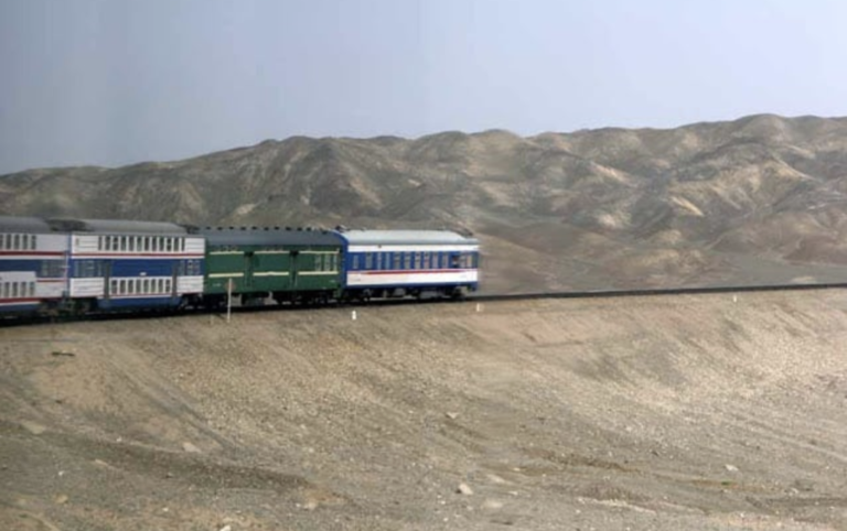 train au xinjiang