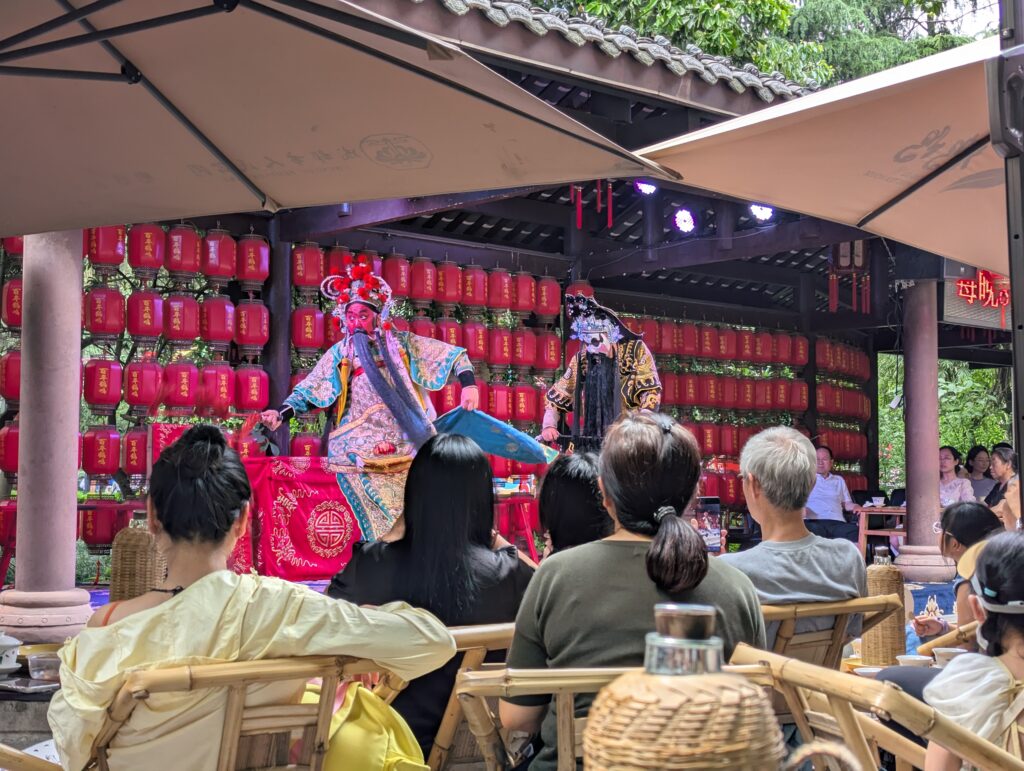 opera du sichuan au people's park de chengdu