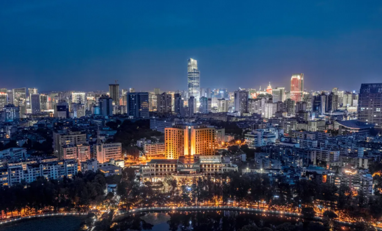 vue nocturne de kunming